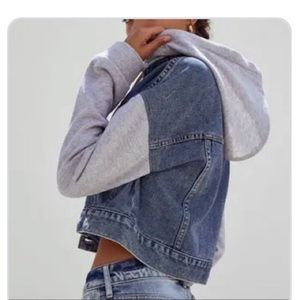PACSUN Denim Cropped Jacket with Sweatshirt sleeves and hood Size S
